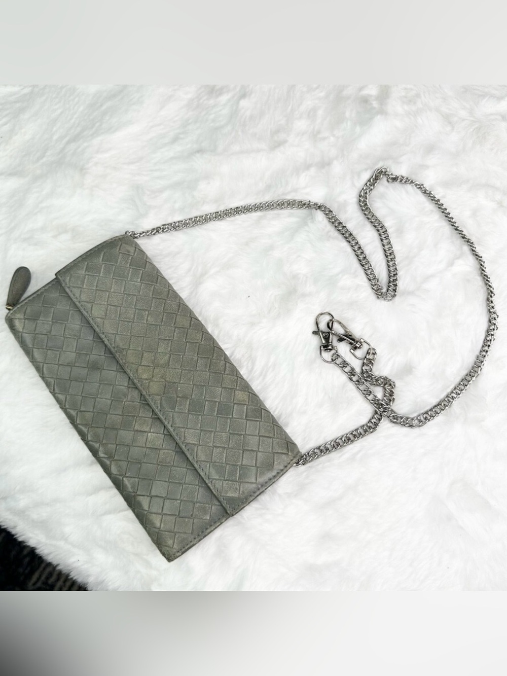 *BOTTEGA VENETA* Authentic Intrecciato Lambskin Long Wallet